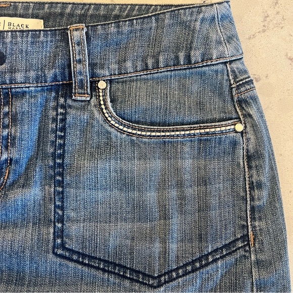 White House Black Market Denim Skirt - size 2 - Picture 5 of 6